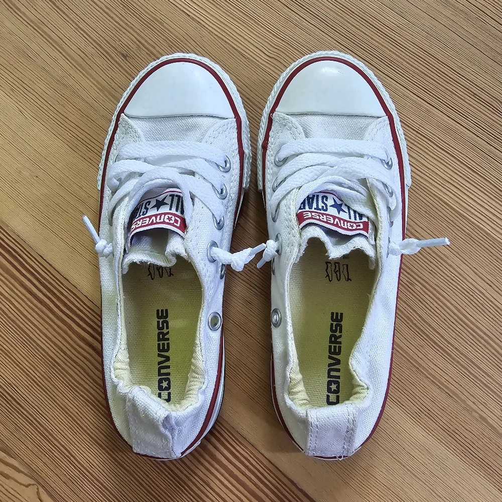 CONVERSE ALL STAR Chuck Taylor shoes, little girl size 11 NEW without tags
